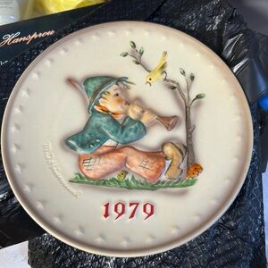 Hummel Collectible Plate. 1979